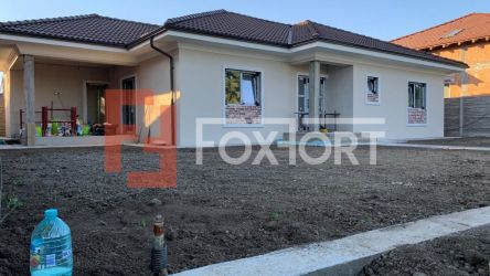 Casa individuala 4 camere, Sanmihaiu Roman - Teren 400 mp, terasa acop