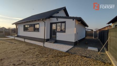 Casa individuala 4 camere, Sanmihaiu Roman - Teren 440 mp