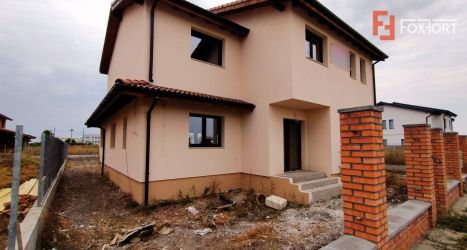 Casa individuala 4 camere si 3 bai, Sacalaz