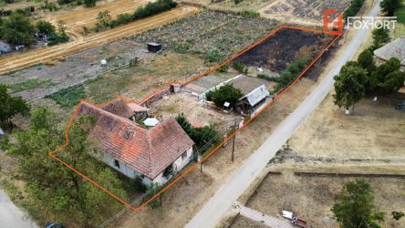 Casa individuala 4 camere si teren 2208 mp in Folea, comuna Voiteg