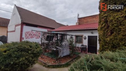 Casa individuala 4 camere, zona Ronat - Teren 902 mp