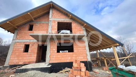 Casa individuala 5 camere 127 mpu de vanzare curte 500 mp Selimbar