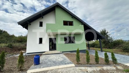 Casa individuala 5 camere curte 500 mp 127 mpu de vanzare Selimbar