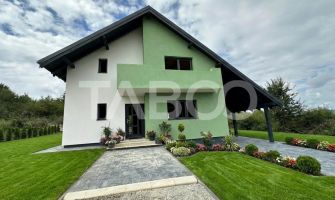 Casa individuala 5 camere de vanzare curte 500 mpu 127 mpu Selimbar