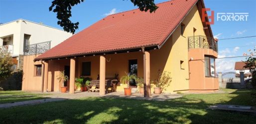 Casa individuala 5 camere Mosnita Noua - ID V431