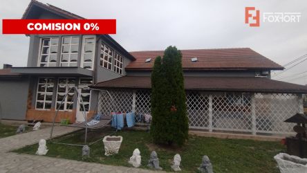 Casa individuala 6 camere, Sanmihaiu Roman - Garaj, anexe, panouri fot