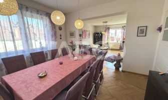 Casa individuala + apartament 2 fronturi teren 584 mp Turnisor Sibiu