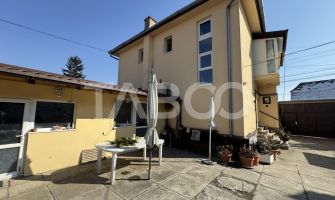 Casa individuala + apartament 2 fronturi teren 584 mp Turnisor Sibiu