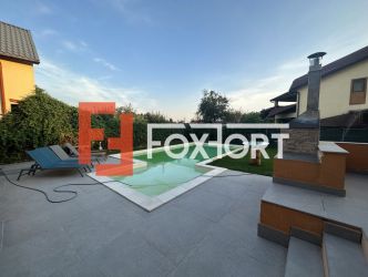 Casa individuala cu 10 camere si piscina, in Dumbravita - ID  C5624