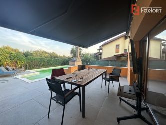 Casa individuala cu 10 camere si piscina, in Dumbravita - ID V5614