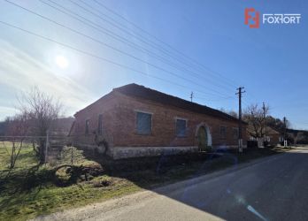 Casa individuala cu 1440 mp teren, 4 camere, Barzava, Lalasint