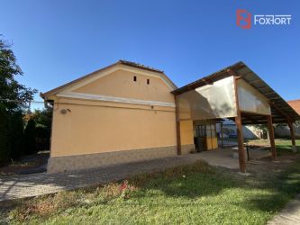 Casa individuala cu 2 camere, de vanzare in Timisoara.