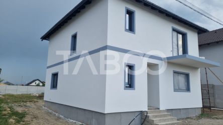 Casa individuala cu 4 camere 110 mpu si teren de 290 mp Cristian Sibiu