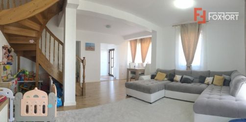 Casa individuala, cu 4 camere, de vanzare, in Sanandrei.