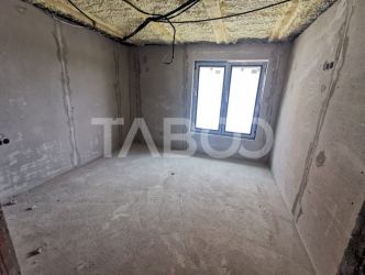 Casa individuala cu 4 camere pe un singur nivel in Sura Mica