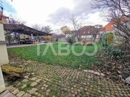 Casă individuală cu 4 camere și 900 mp teren în zona Calea Poplăc