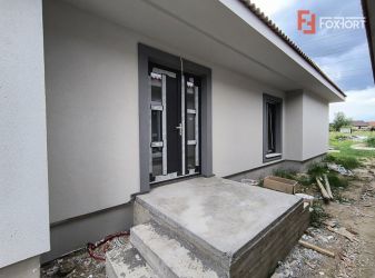 Casa individuala cu 4 camere si teren de 860 mp, zona Giroc