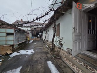 Casa individuala cu 5 camere de inchiriat zona Aradul Nou