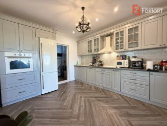 Casa individuala cu 5 camere de vanzare in localitatea Sacalaz