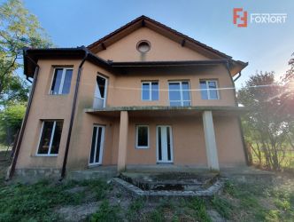 Casa individuala cu 5 camere si 2 bai, Central Jebel