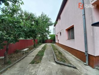 Casa individuala cu 5 camere si teren de 641 mp – zona Crisan
