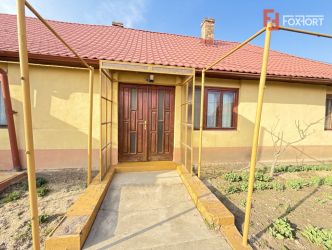 Casa individuala cu 6 camere de vanzare in localitatea Sacalaz, zona C