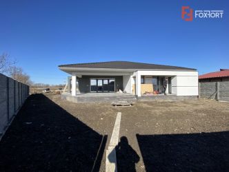 Casa individuala cu 800 mp teren in Ghiroda - ID V2955