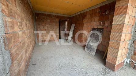 Casa individuala curte libera 410 mp  130 mpu  de vanzare in Selimbar