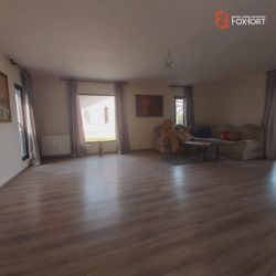 Casa individuala de inchiriat, 3 camere, semimobilata, prima inchirier