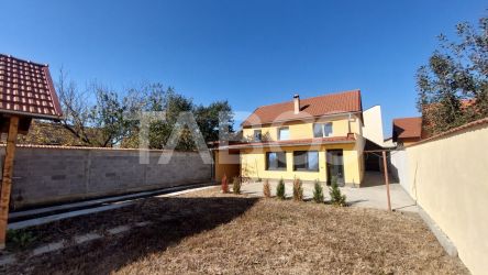 Casa individuala de vanzare 135 mp utili 500 mp teren Lazaret Sibiu