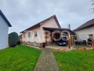 Casa individuala de vanzare 141 mp carport si garaj Lazaret Sibiu