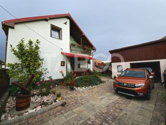 Casa individuala de vanzare 5 camere 166mp parcare si garaj Selimbar