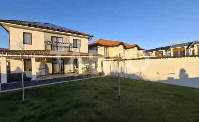 Casa individuala de vanzare 5 camere 172 mp utili 463 mp teren Sibiu