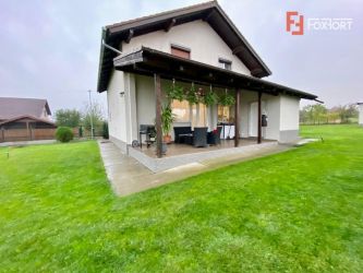 Casa individuala | De vanzare | 5 camere| Giarmata Mare |