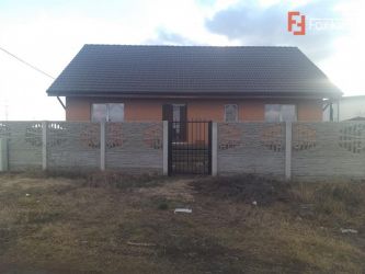 Casa individuala de vanzare 5 camere in Mosnita Noua - ID V153