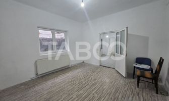Casa individuala de vanzare 54mpu curte propie 69mp zona Central Sibiu