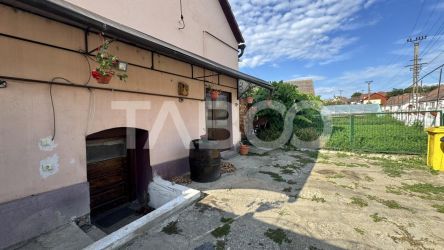 Casa individuala de vanzare cu 3 camere 500 mp teren Cornatel Sibiu 