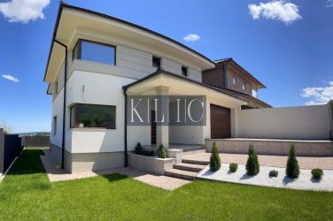 Casa individuala de vanzare cu 5 camere  175 mpu Cisnadie Sibiu