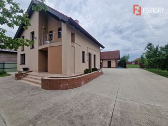 Casa individuala de vanzare cu 5 camere si teren de 2543 mp - Izvin