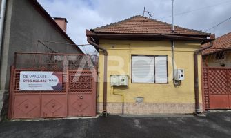 Casa individuala de vanzare cu teren de 320 mp zona Lupeni Sibiu