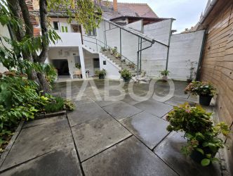 Casa individuala de vanzare curte proprie pivnita Orasul de Jos Sibiu