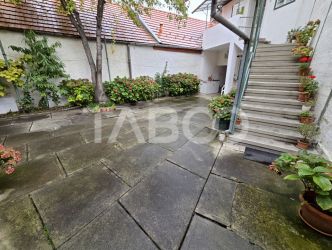 Casa individuala de vanzare curte proprie pivnita Orasul de Jos Sibiu