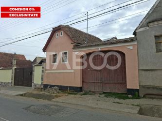 Casa individuala de vanzare in Poplaca -acces auto si strada asfaltata