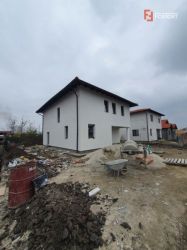 Casa individuala de vanzare in Sacalaz - V932