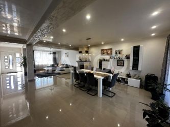 Casa individuala de vanzare in Selimbar 233 mpu cu teren de 1000 mp