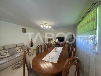 Casa individuala de vanzare mobilata si utilata cu 1204 mp curte