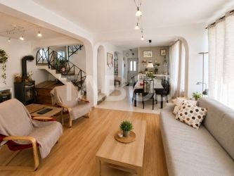 Casa individuala de vanzare - Sura Mica- 4 camere si 490 mp teren