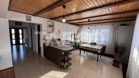 Casa individuala de vanzare zona Sura Mare individuala 900 mp teren