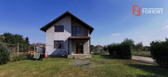 Casa individuala in Giarmata, strada asfaltata. - ID V508