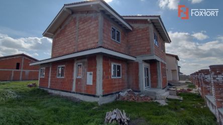 Casa individuala la ROSU, 5 camere, Sacalaz-Gaz si curent bransat